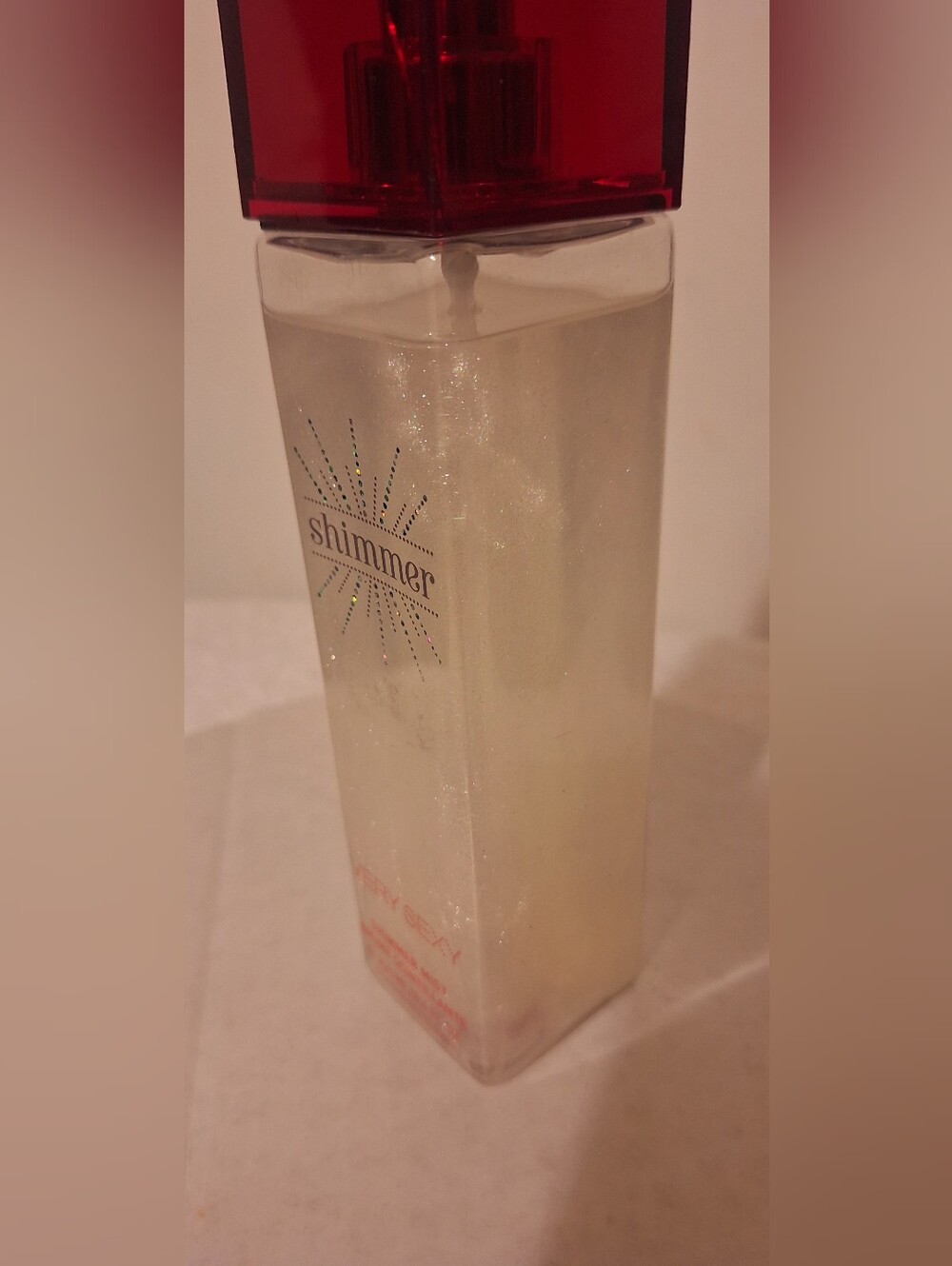 Victoria's Secret Very Sexy Shimmer Mist — Pearl/Sheer White - Picture 4 of 6